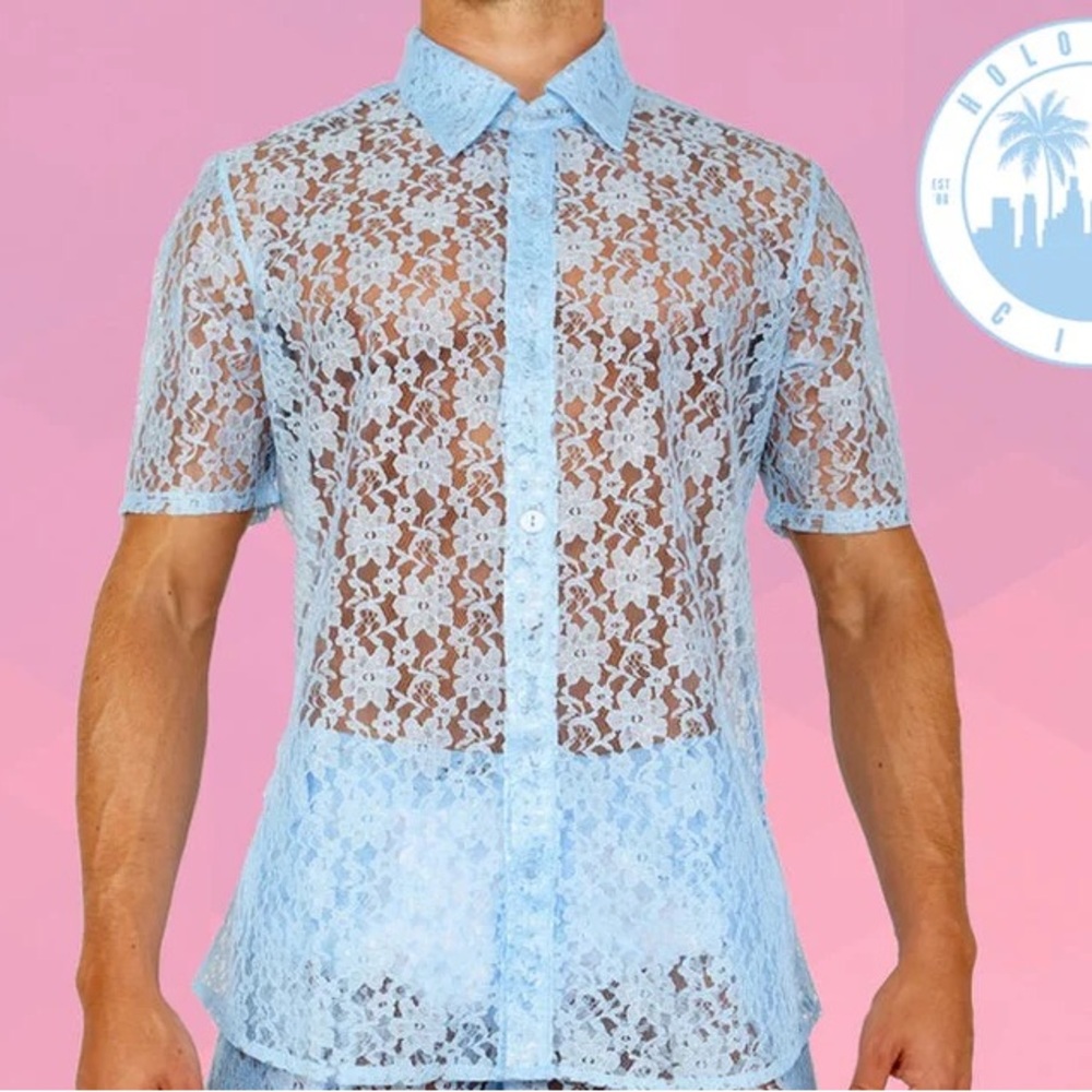 HOLOGRAM CITY | BLUE LACE SHORT SLEEVE BUTTON DOWN | Size Medium